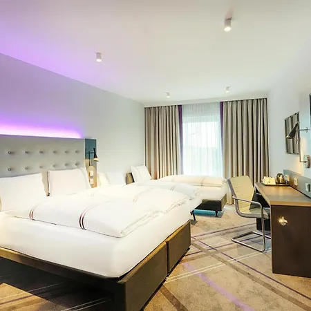 호텔 Premier Friedrichstadt 3*
