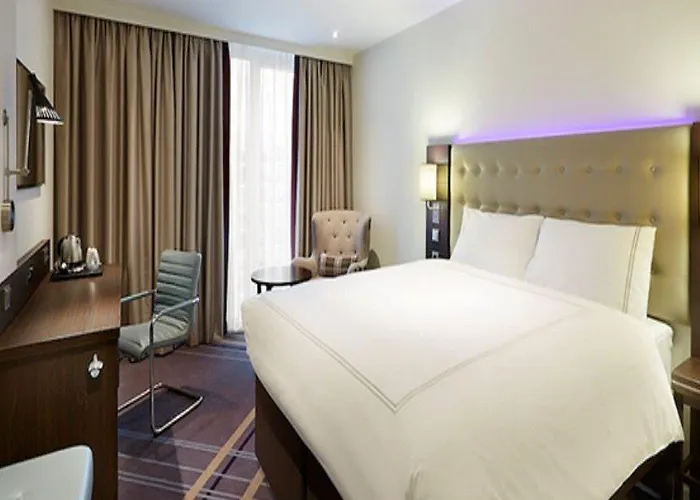 호텔 Premier Friedrichstadt 3*